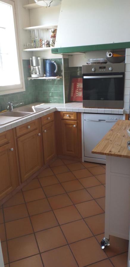 Appartement Sur le quai de port fréjus Extérieur photo